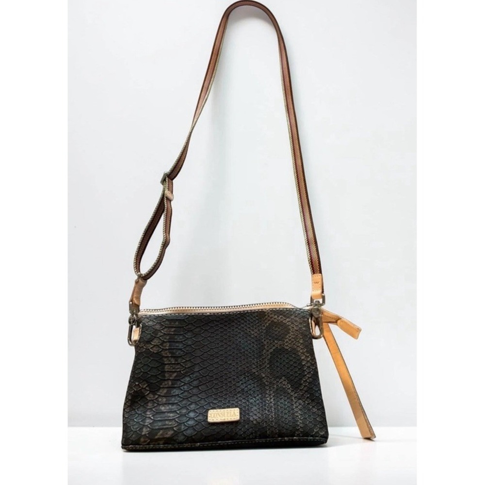Consuela Crossbody Midtown Rattler Purse Bag NEW 5621 - Picture 3 of 11